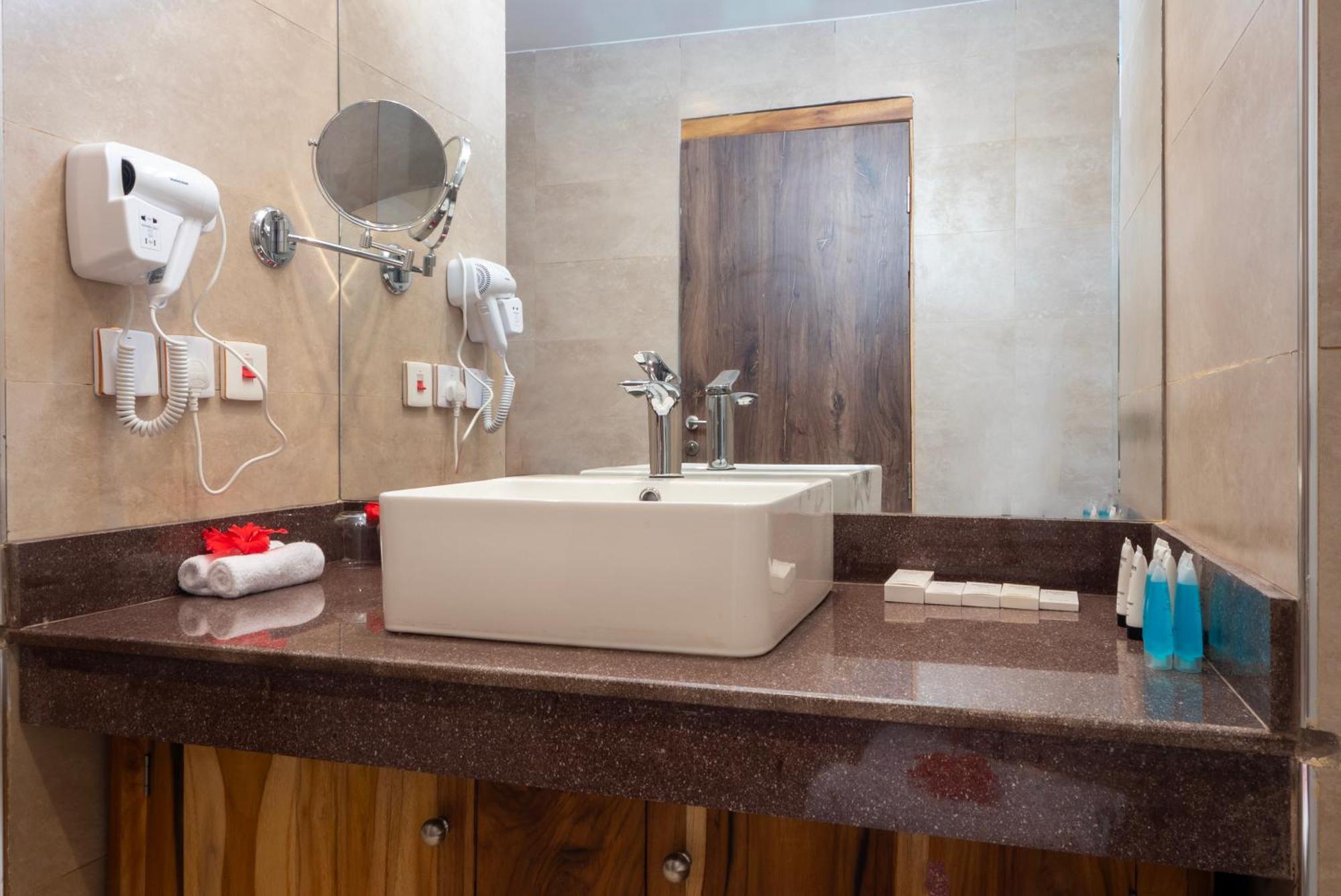 Royal Mandarin Hotel & Resort Pwani Mchangani Kültér fotó
